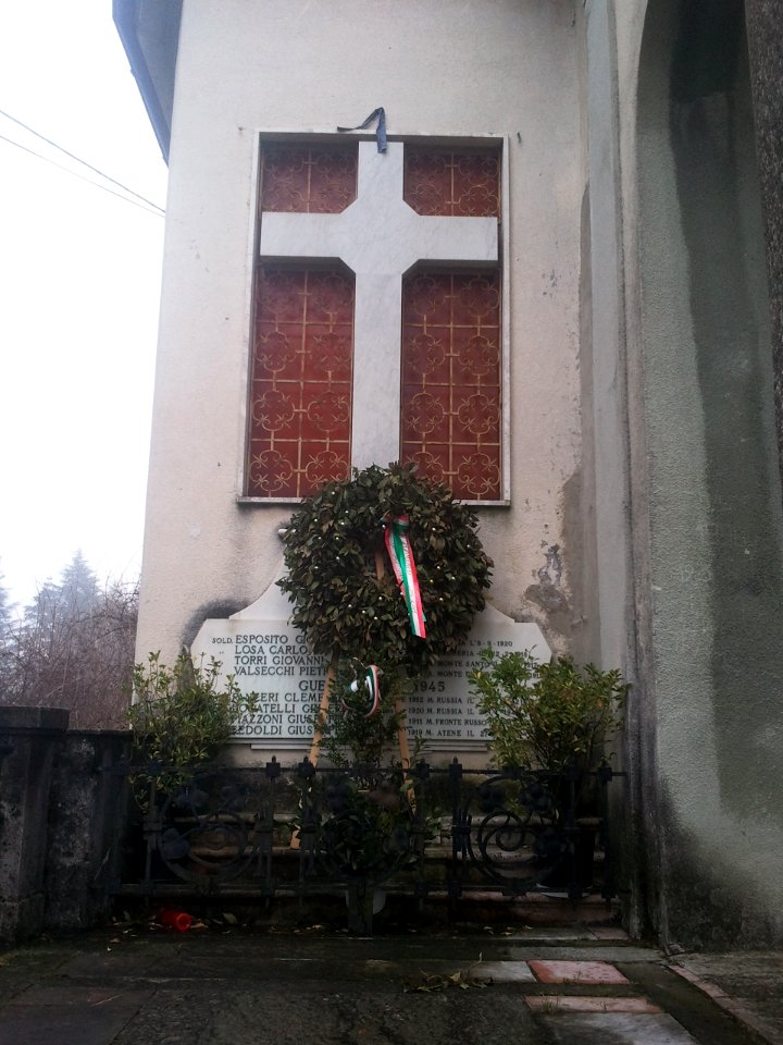 Monumento ai caduti (II guerra mondiale), chiesa di Celana
