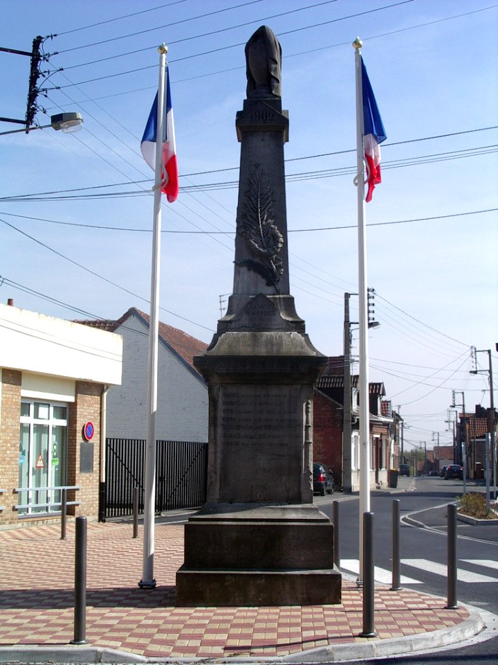 MonumentHarnes03