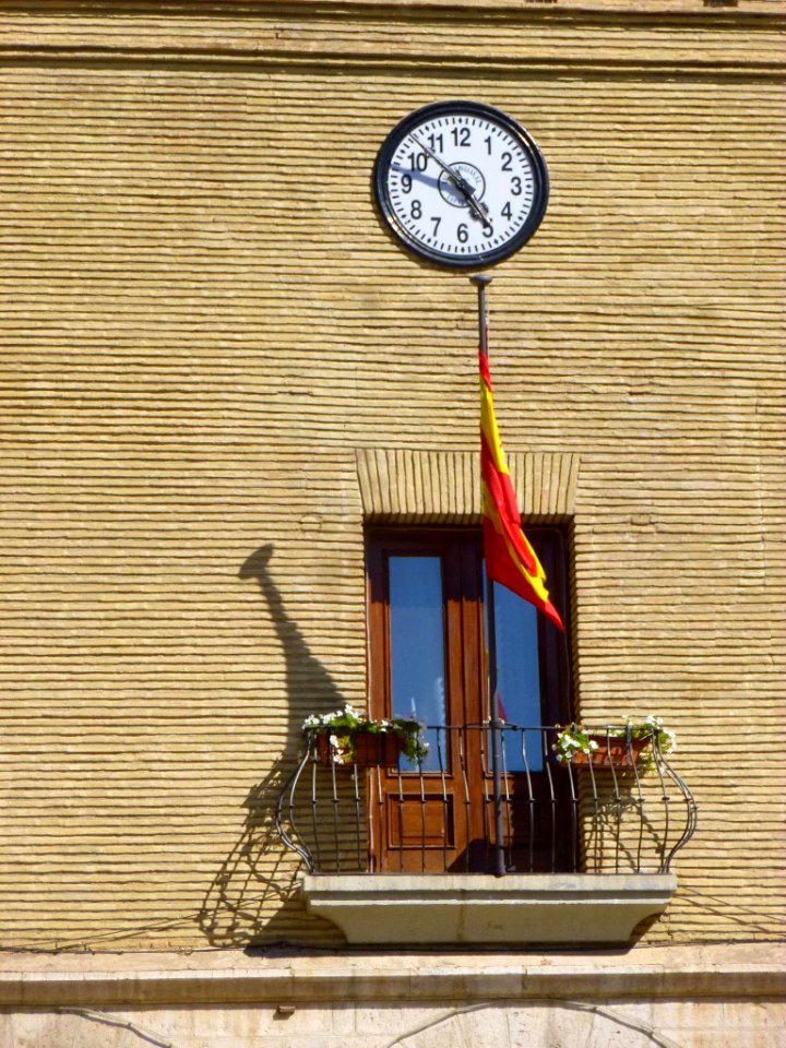 Monzón - Ayuntamiento 6