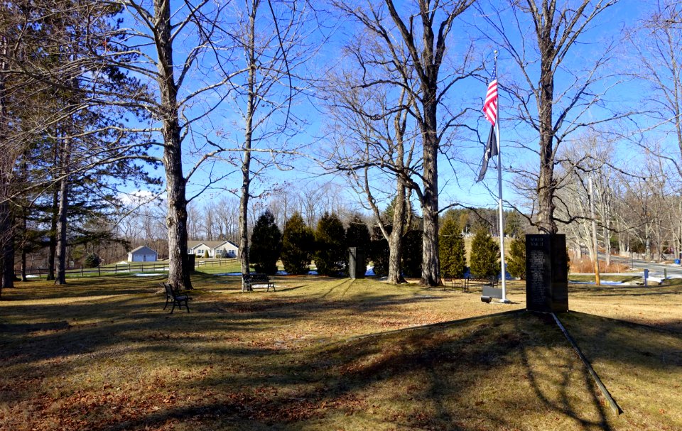 Monterey Veterans Memorial Park - Monterey, MA - DSC07344