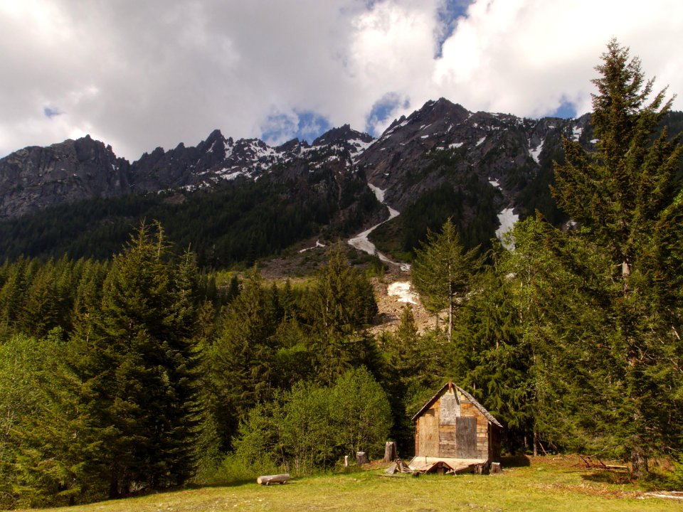 Monte Cristo townsite looking northeast 2014-05-31