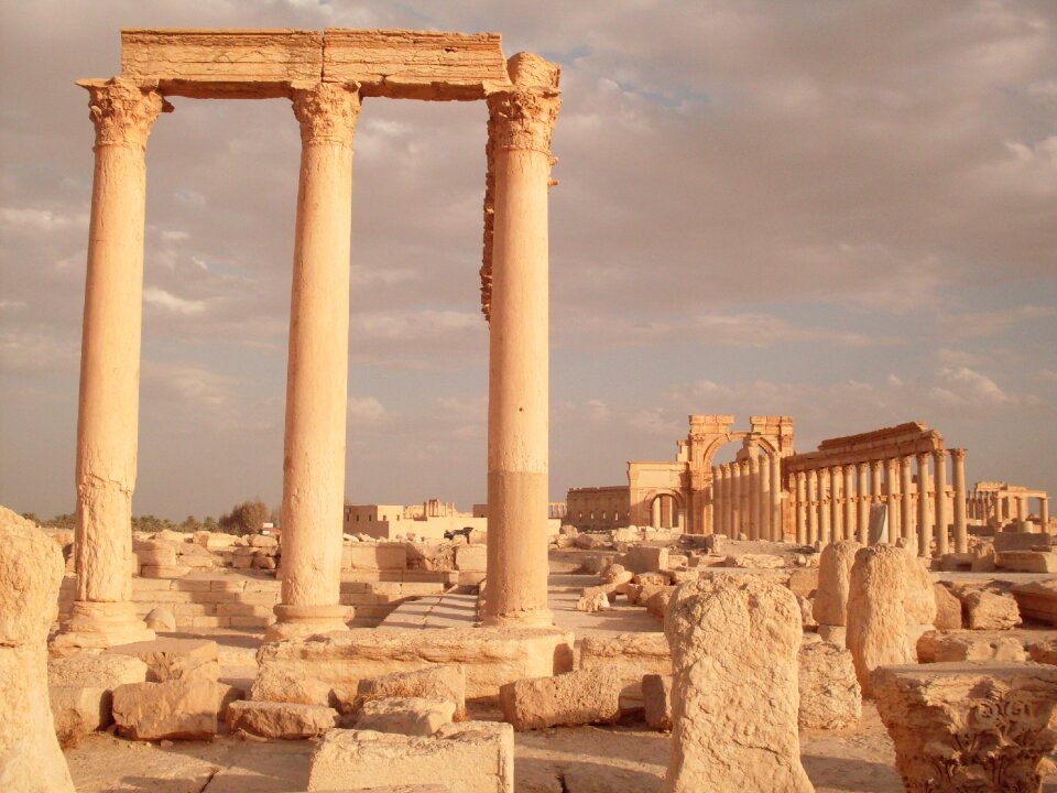 Colonnade excavations arhitecture