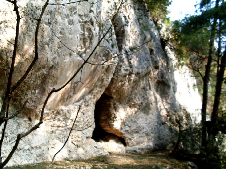 Monte Conero - Grotta Mortarolo ingresso e parete