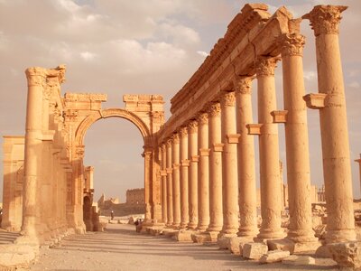 Colonnade excavations arhitecture
