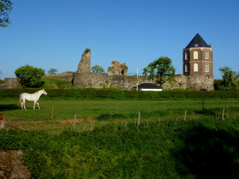 Montfort (Roerdalen) kasteel, Rijksmonument 30069