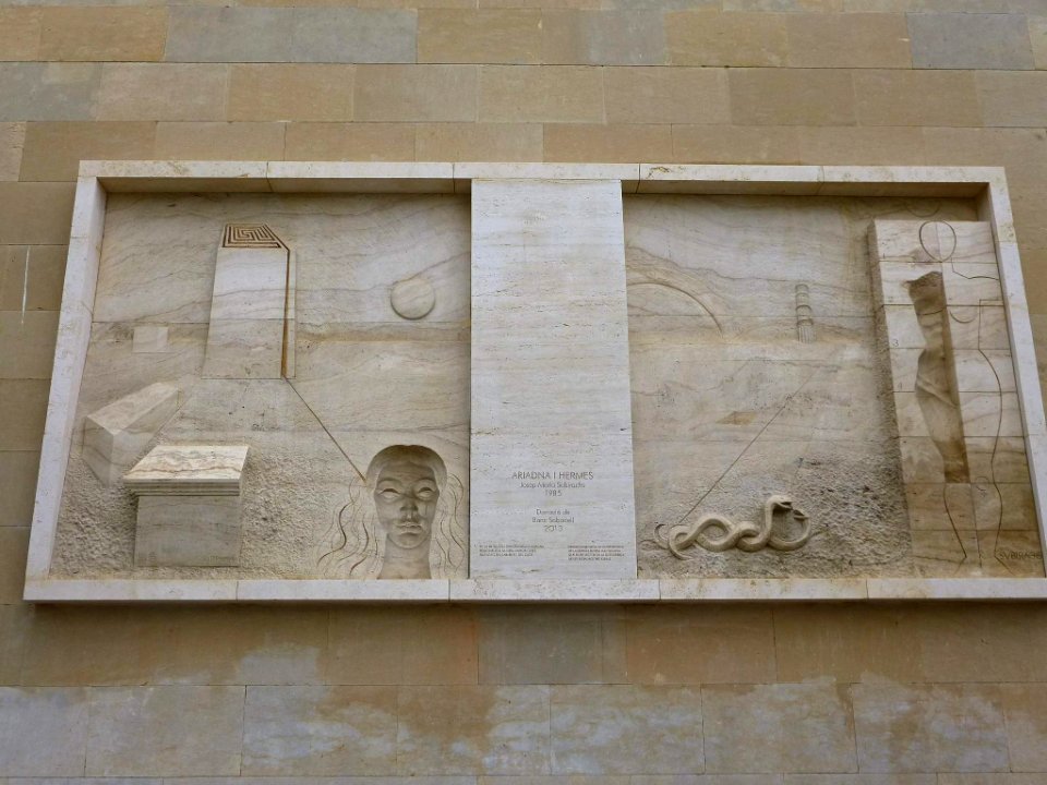 Montserrat - Relieve 'Ariadna i Hermes', de Josep Maria Subirachs