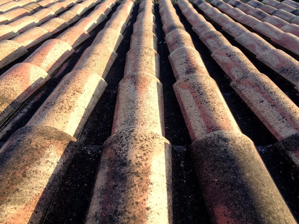 Roof construction arab tiles