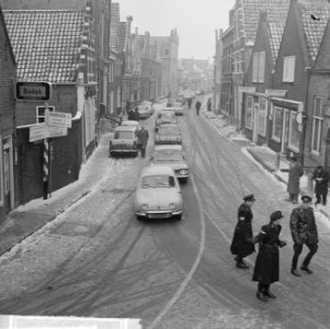 Monnickendam, drukte in de straten, Bestanddeelnr 914-7081