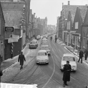 Monnickendam, drukte in de straten, Bestanddeelnr 914-7079
