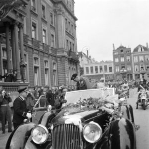 Montgomery arriveert bij het Amstel Hotel, Bestanddeelnr 900-7451