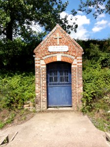 Montrécourt (Nord, Fr) chapelle N.D. des Affligés