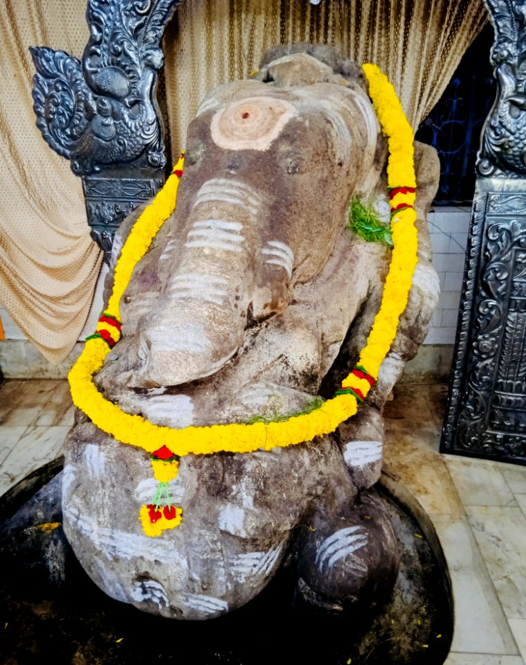 Monolithic Ganesha, Biccavolu, Andhra Pradesh - 01