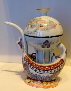 Montgolfier balloon ewer with map of Japan, Japan, Meiji period, porcelain - John and Mable Ringling Museum of Art - Sarasota, FL - DSC00692