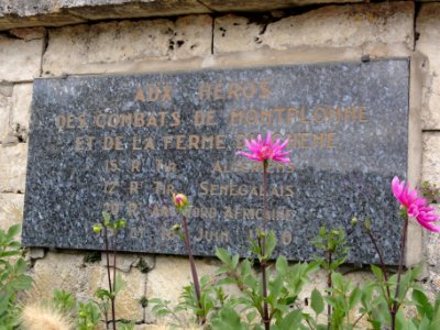 Montplonne (Meuse) memorial de guerre ferme du chêne