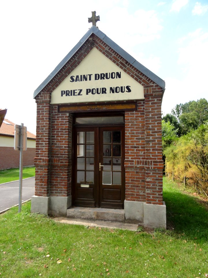 Montrécourt (Nord, Fr) chapelle Saint Druon
