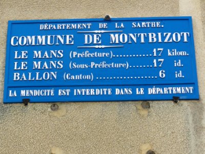 Montbizot (Sarthe) plaque de cocher identifiant communal