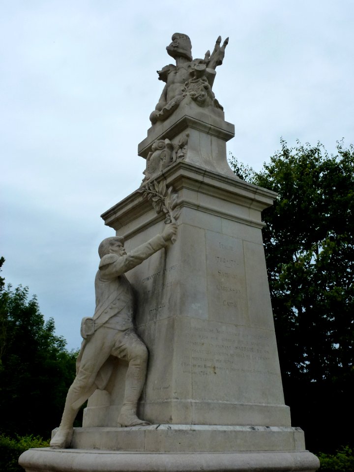 Montmeillant (Ardennes) monument aux morts (2)