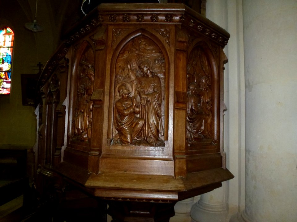 Mont-Laurent (Ardennes) église, chaire sculptée