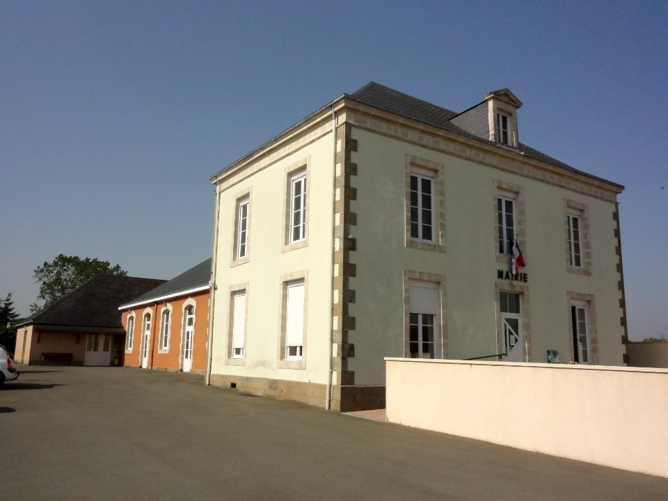 Mont-Saint-Jean (Sarthe) mairie