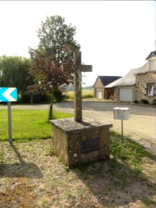 Mont-Saint-Jean (Sarthe) croix à La Boëlle
