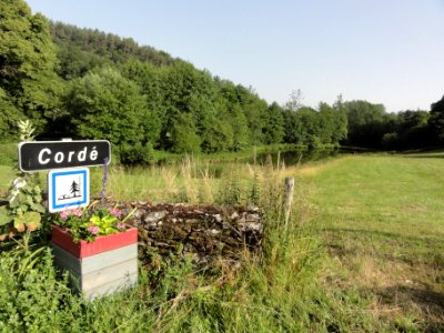 Mont-Saint-Jean (Sarthe) entrée de Cordé