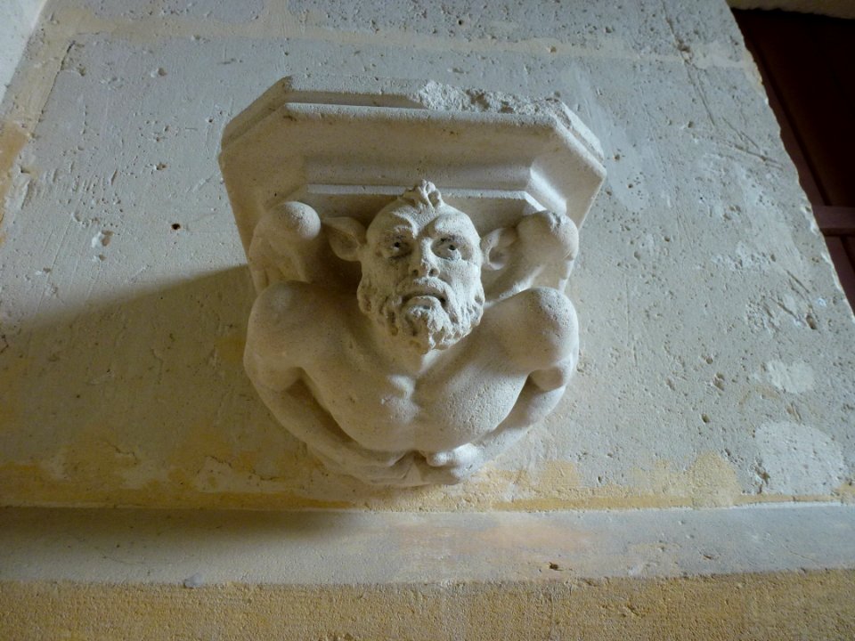 Mont-Laurent (Ardennes) église, sculpture