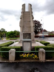 Moÿ-de-l'Aisne (Aisne) monument aux mort, recto