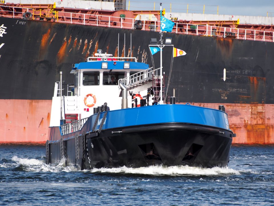 Mobi, ENI 02335422 at the Mercuriushaven, Port of Amsterdam, pic2