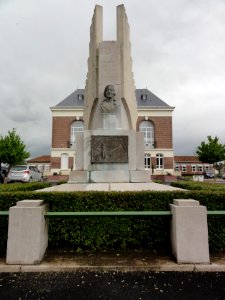 Moÿ-de-l'Aisne (Aisne) monument aux mort, verso, mémorial Suzanne Deutsch