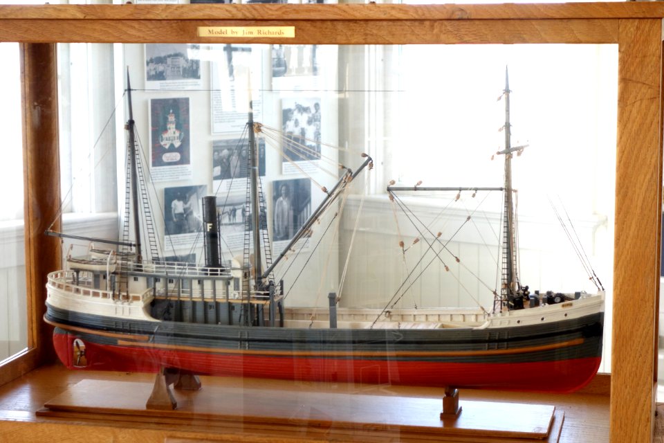 Model of the Steam Lumber Schooner Doris, 725 gross tons, active 1908-1925 - Point Cabrillo Light Museum - California - DSC01930