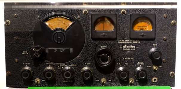 Model S-27 UHF Radio Receiver, Hallicrafters - National Electronics Museum - DSC00476 photo