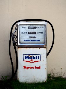 Mobil Special (old petrol pump) pic1