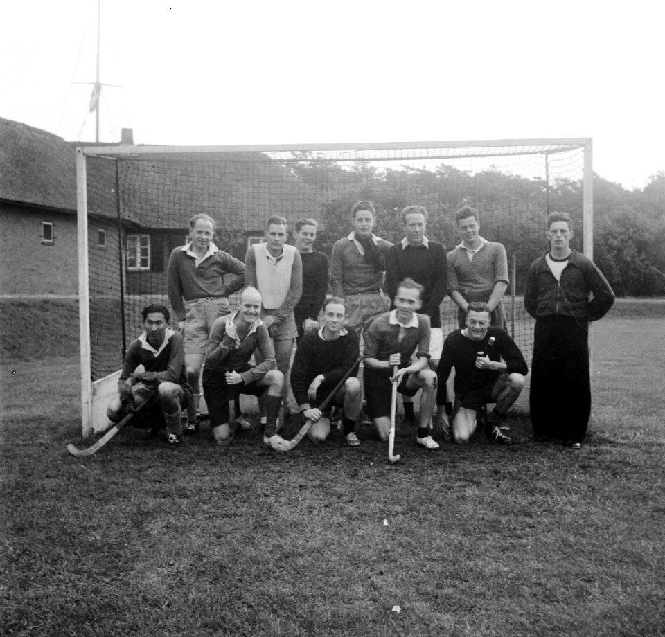 MOC Hilversum. Matrozen hockey-elftal, Bestanddeelnr 903-0215