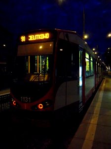 Moderus Beta Gdańsk w nocy