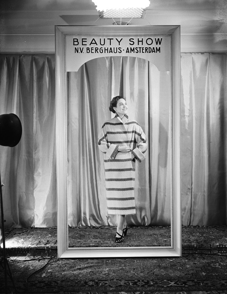 Modeshow N. V. Berghuis Amsterdam, Bestanddeelnr 905-5814