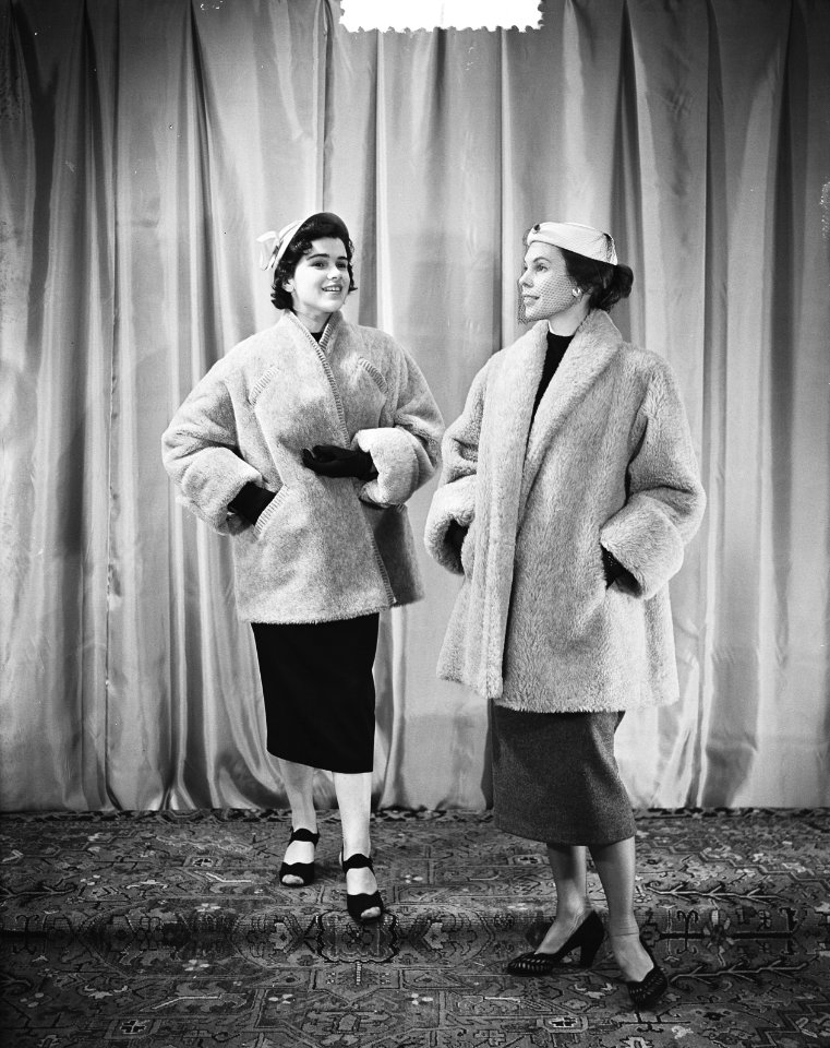 Modeshow N. V. Berghuis Amsterdam, Bestanddeelnr 905-5824