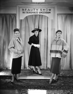 Modeshow N. V. Berghuis Amsterdam, Bestanddeelnr 905-5802