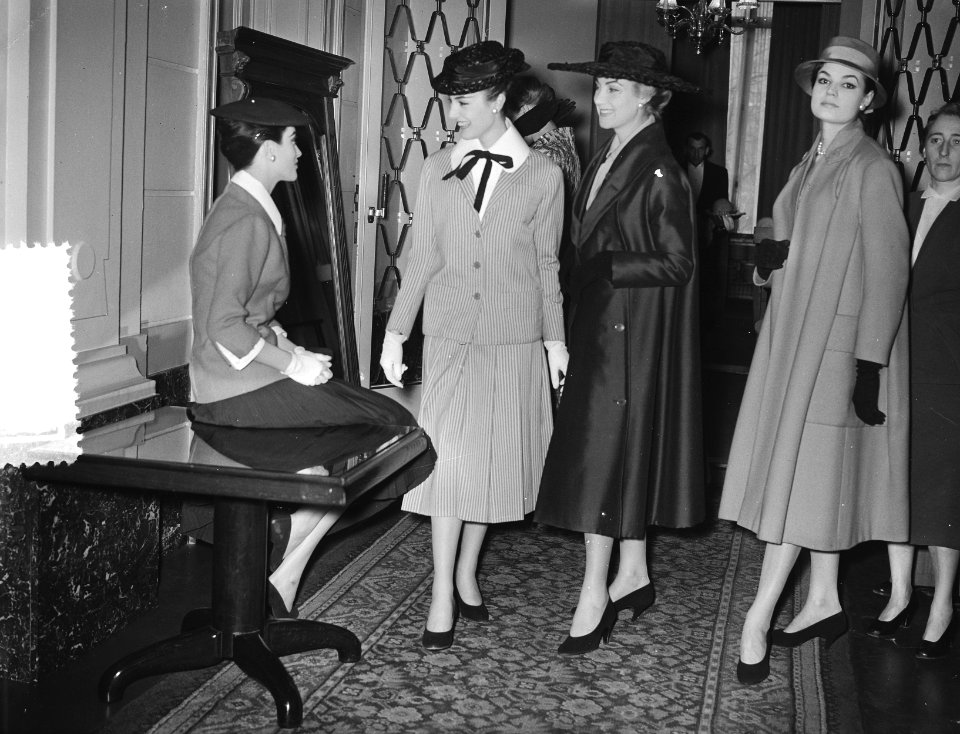 Modeshow modehuis JAcques Fath ten bate van het Koningin Wilhelmina Fonds (KWF), Bestanddeelnr 907-0515