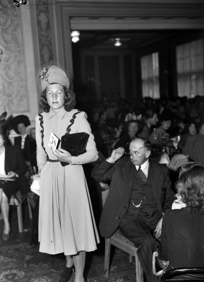Modeshow, Bestanddeelnr 901-7999