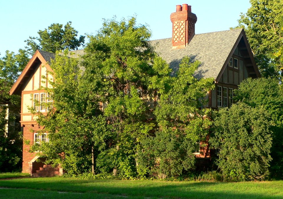 MM Lamont house from SW 1