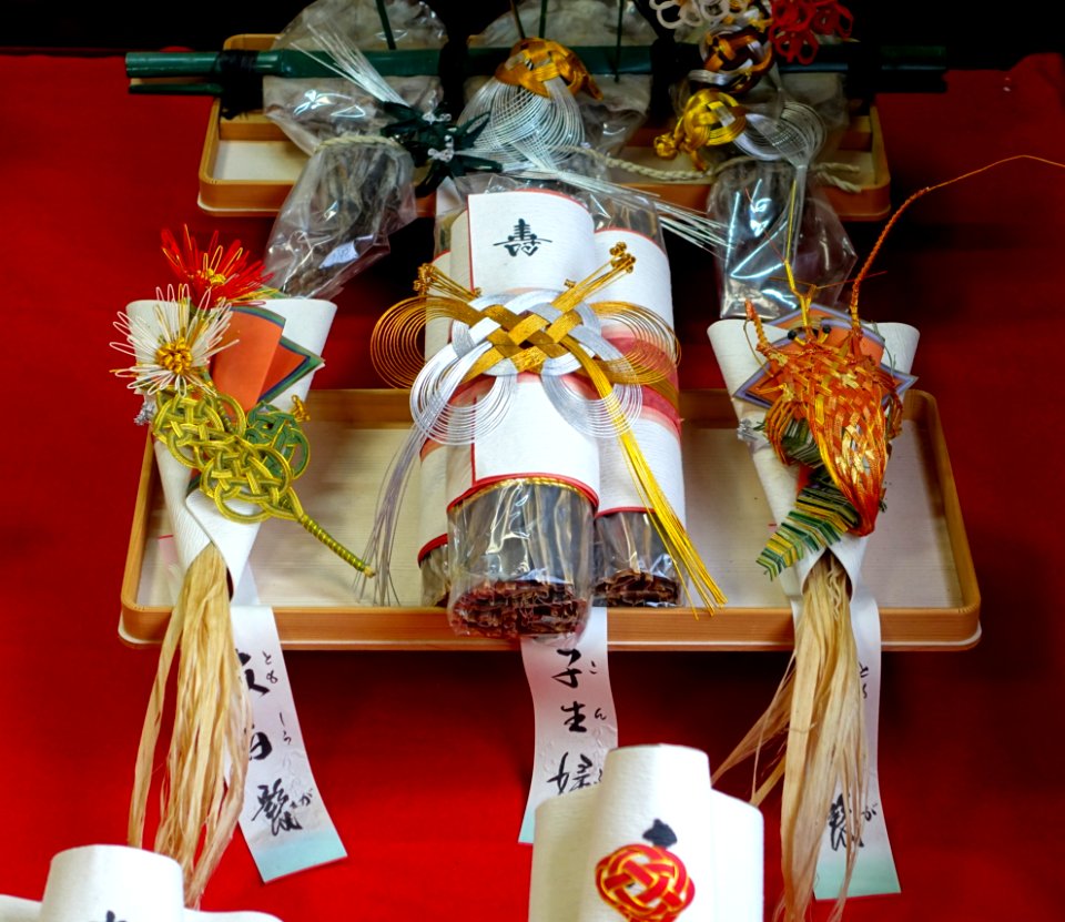Mizuhiki engagement gifts - Exhibition Room - Shinise Kinenkan Museum - Nagamachi - Kanazawa, Japan - DSC00257