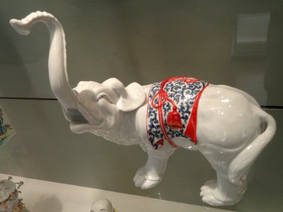 Model of an Elephant, c. 1850-1900, Samson & Cie, Paris or Montreuil, hard-paste porcelain with overglaze enamels - Gardiner Museum, Toronto - DSC00699