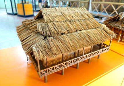 Model house, White Thai, view 1 - Vietnam Museum of Ethnology - Hanoi, Vietnam - DSC02771