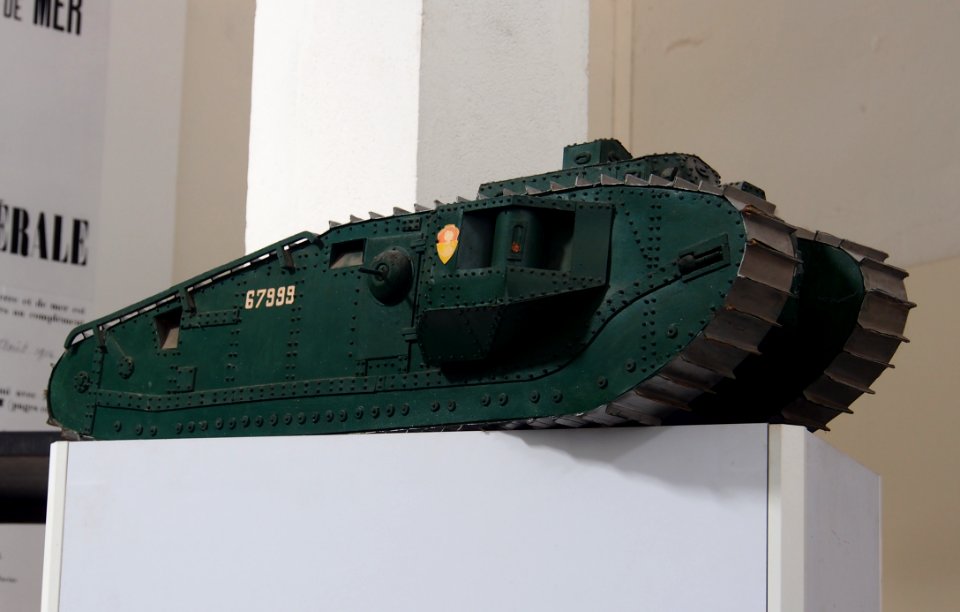 Model of a British WWI tank in the Musée des Blindés, France