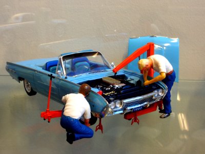 Model of a 1962 Ford pic2