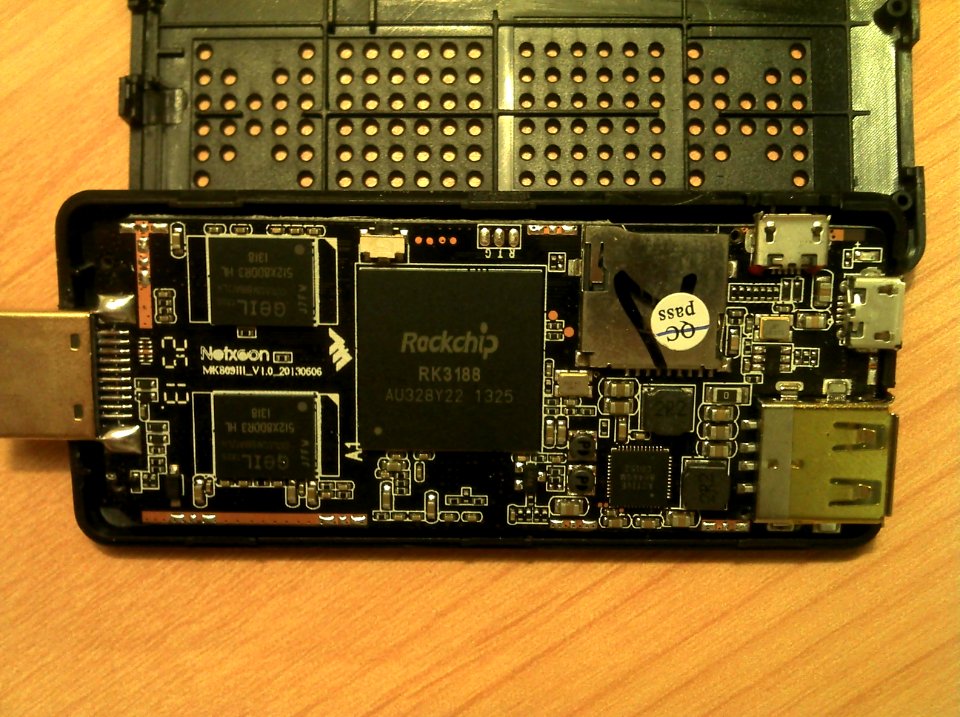 MK809III V1.0 130606 inside front