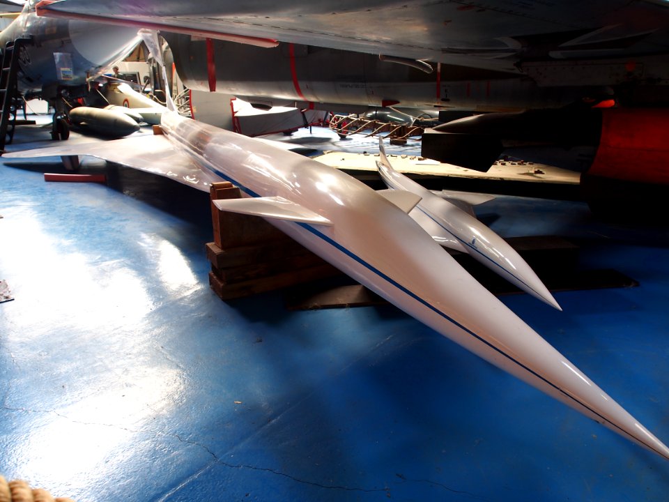 Model of a supersonic transporter Musée de l'Epopée de l'Industrie et de l'Aéronautique, pic1