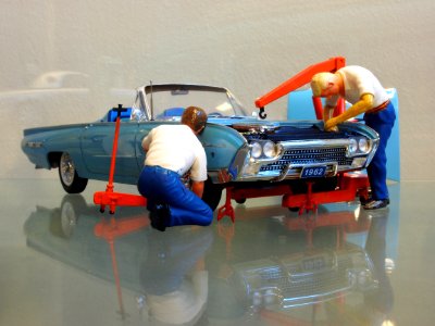 Model of a 1962 Ford pic3