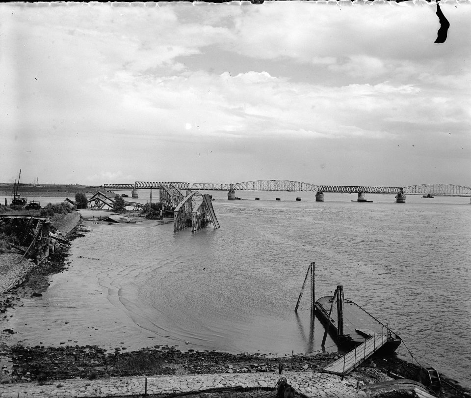 Moerdijkbrug overzicht, Bestanddeelnr 901-8954