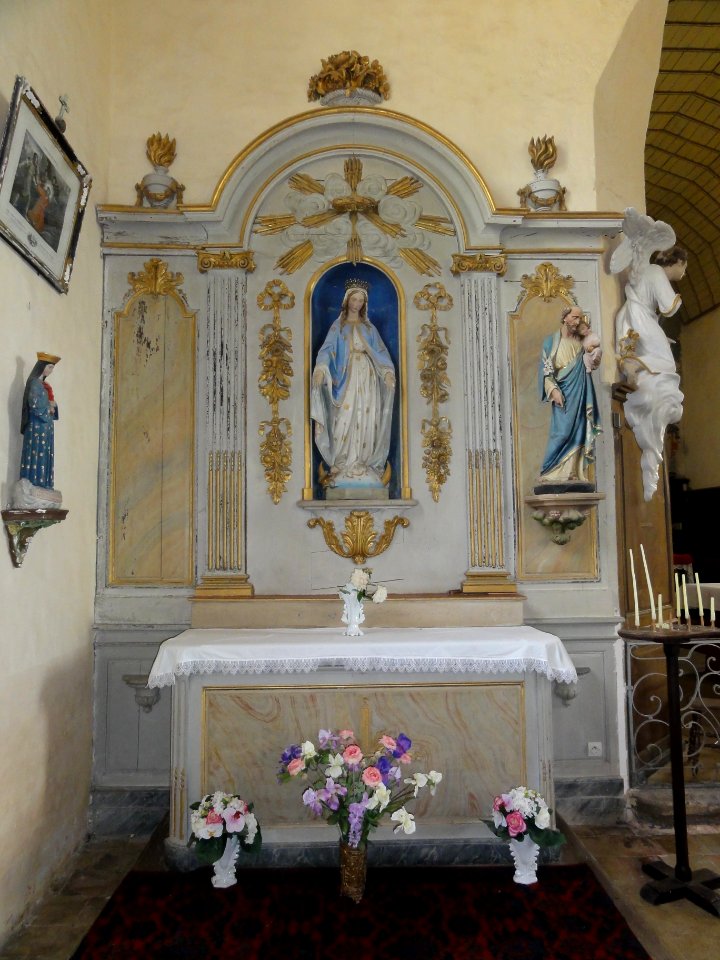 Moitron-sur-Sarthe (Sarthe) église, chapelle latérale A
